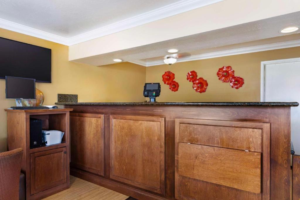 Best Western Hanford Inn Exterior foto