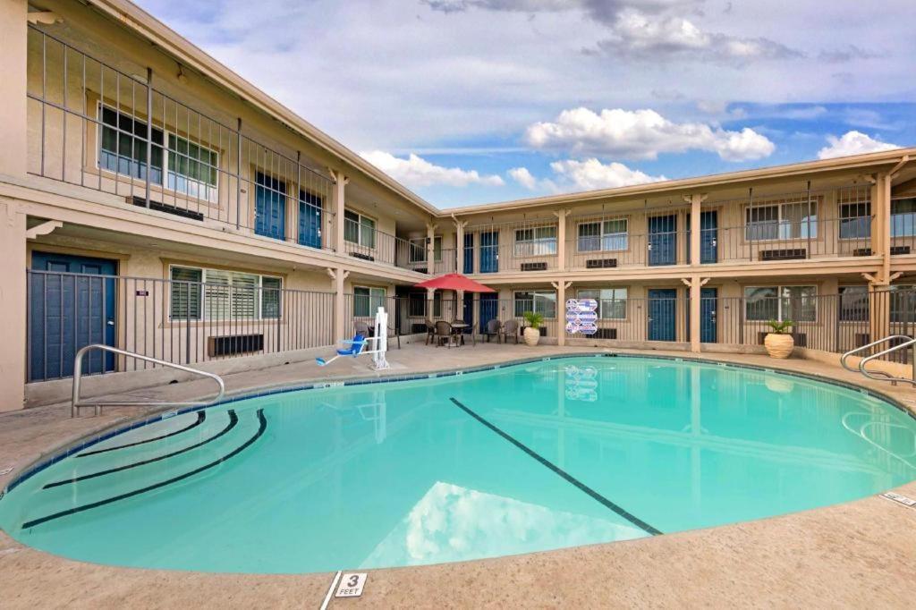 Best Western Hanford Inn Exterior foto