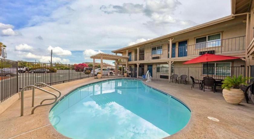 Best Western Hanford Inn Exterior foto